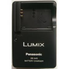 DE-A45, Cargador bateria PANASONIC