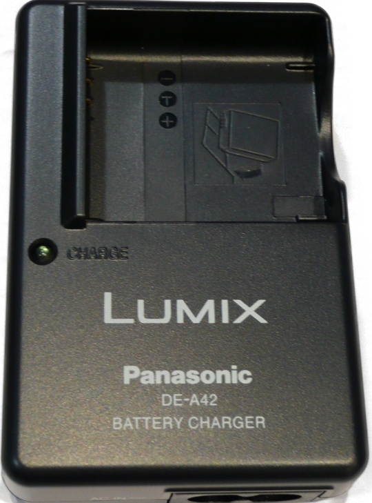 DE-A12       Cargador de bateria  original  Panasonic
